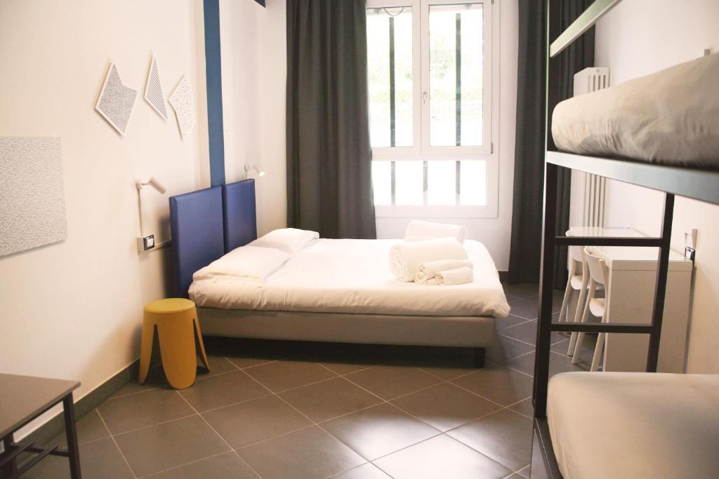 Lecco Hostel & Rooms - Double Room With Private Bathroom
