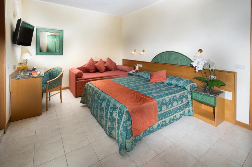 Hotel Bellevue - Triple Room