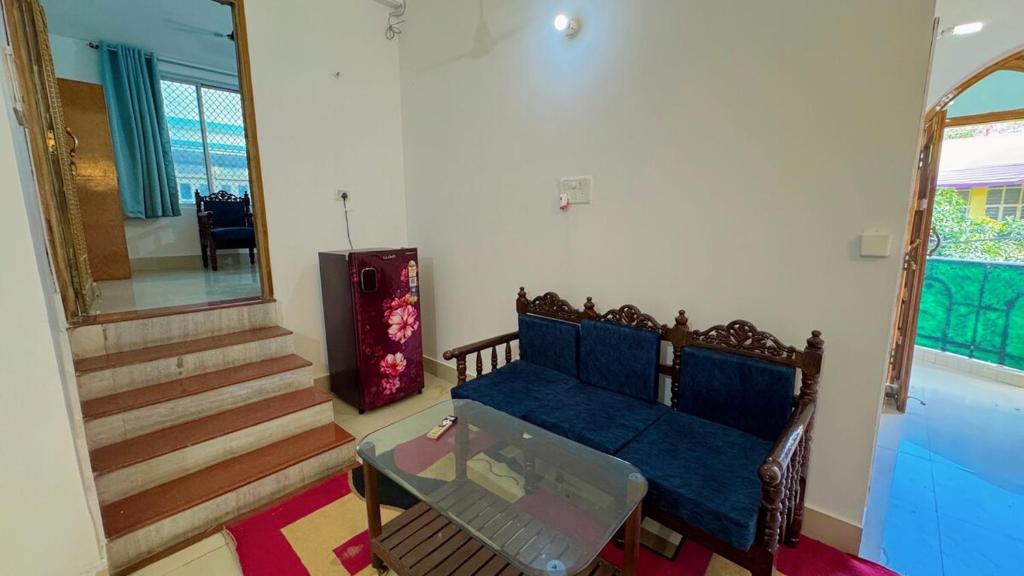 Posezení v ubytování Fully Furnished 3BHK for Families 201