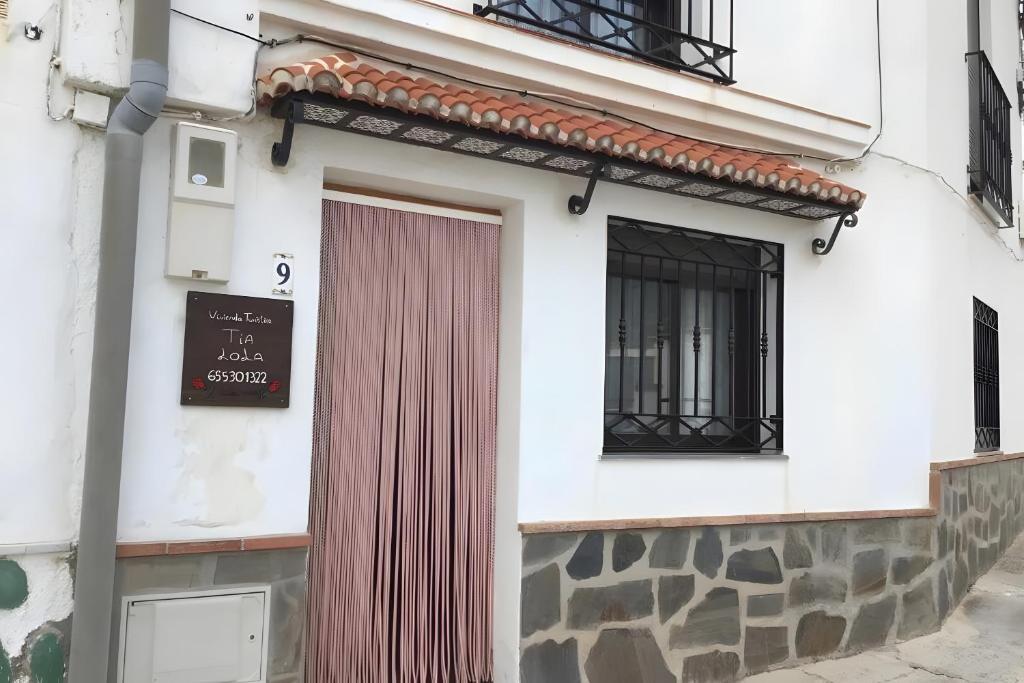 Budova, v ktorej sa dom na vidieku nachádza