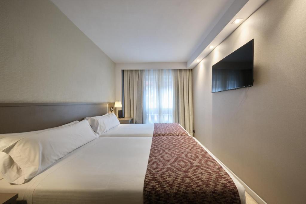 Catalonia Park Güell - Resim 15