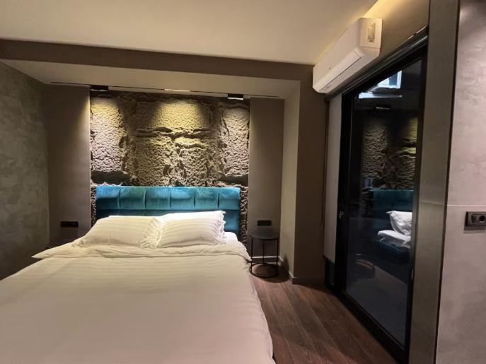 Skanderbeg Square Apartment