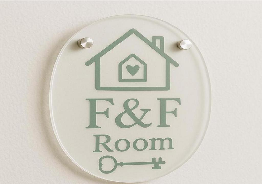 Certifikát, hodnocení, plakát nebo jiný dokument vystavený v ubytování F&F Room