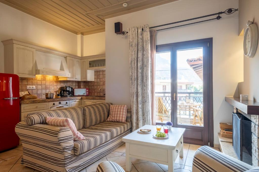 Kuchyň nebo kuchyňský kout v ubytování Giogarakis Suites