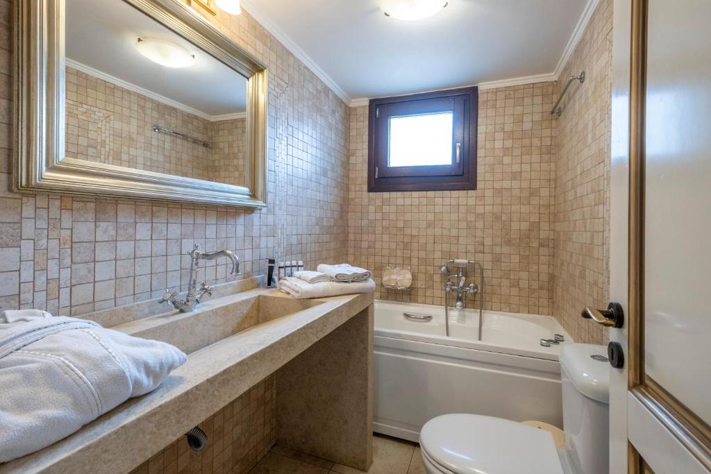 Koupelna v ubytování Giogarakis Suites