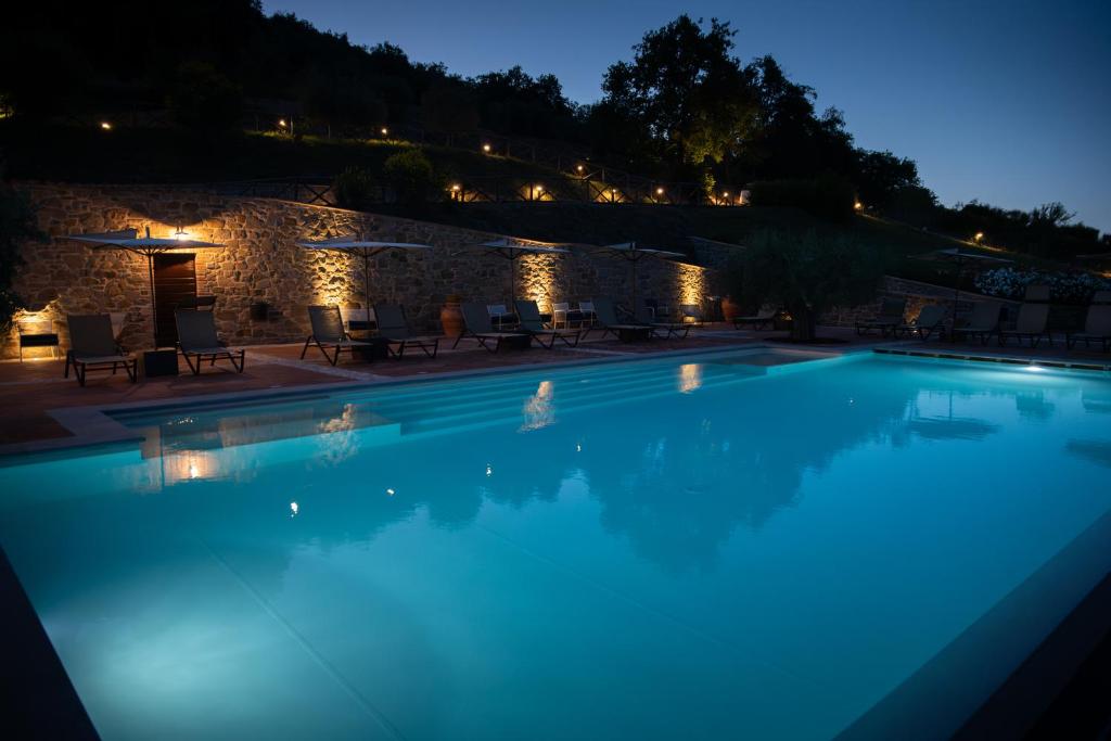 Bazén v ubytování Borgo Sant'Apollinare - Resort nebo v jeho okolí