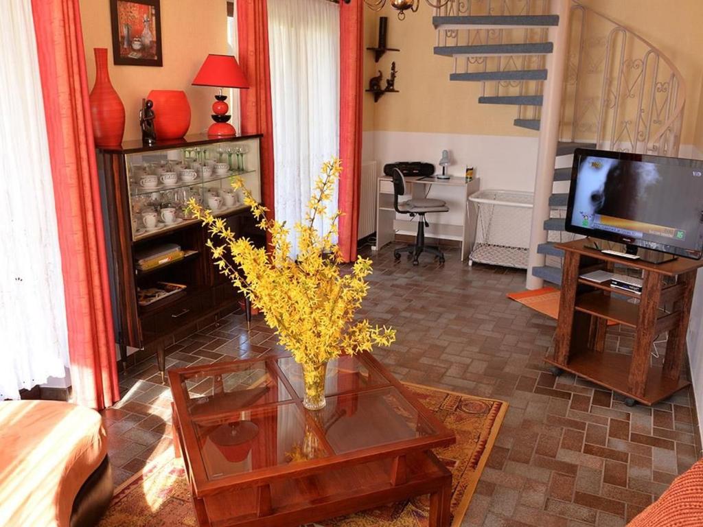 Charmant gîte à Riquewihr avec jardin et parking privé - FR-1-744-45 – photo 11