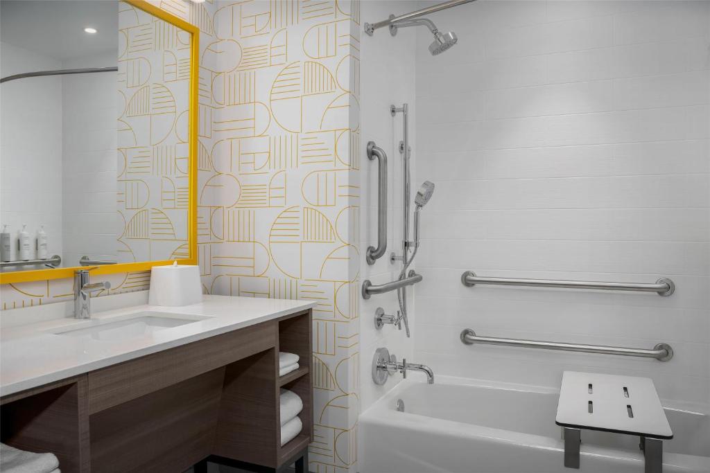 Koupelna v ubytování Home2 Suites By Hilton Tooele