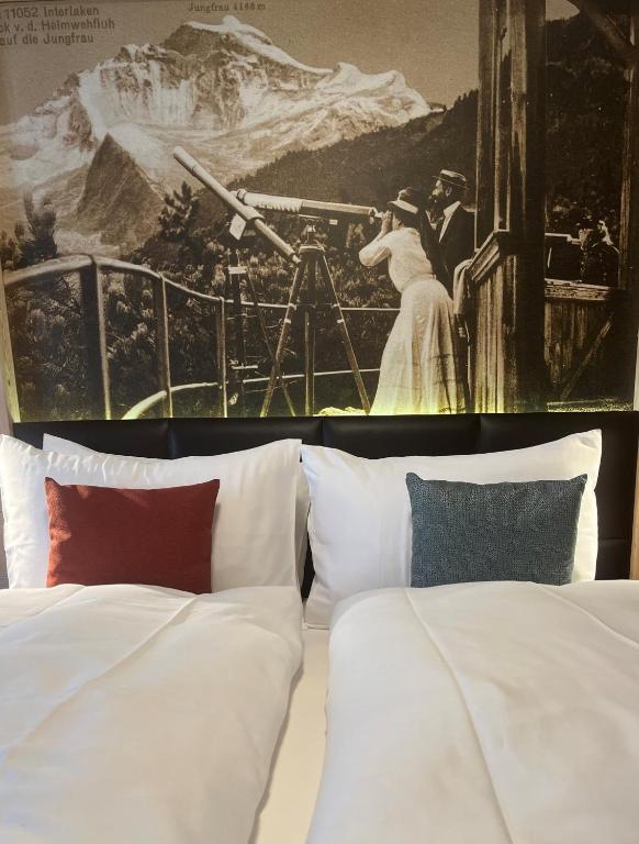 
Small Room with Balcony
