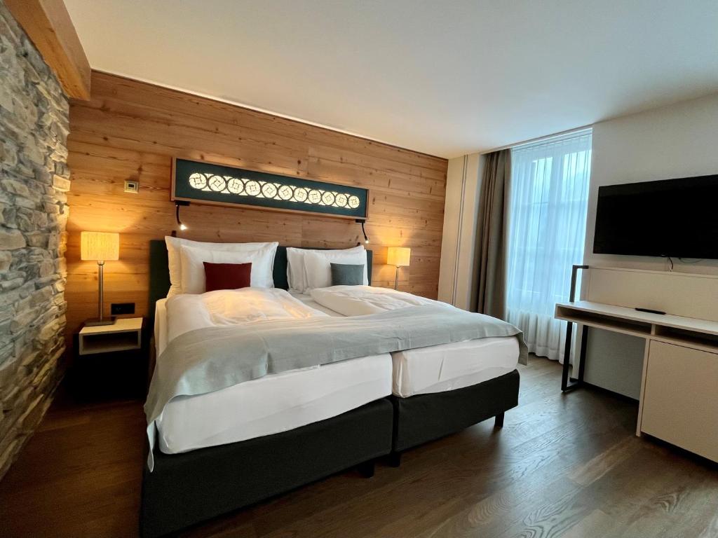 
Extra Large Room with Balcony
