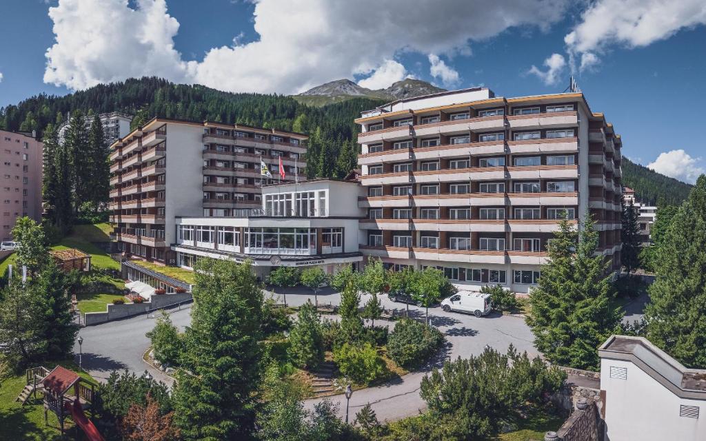 Nespecifikovaný výhled na hory nebo výhled na hory při pohledu z hotelu