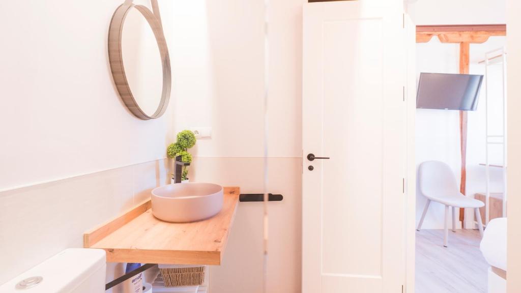 Casas de Trastámara by Toledo AP - 5