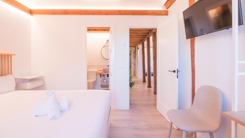 Casas de Trastámara by Toledo AP - 16