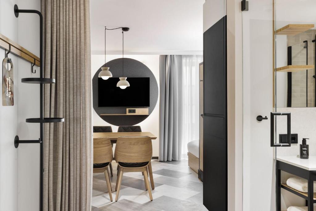 Stay KooooK Munich City - NEW OPENING - Resim 7