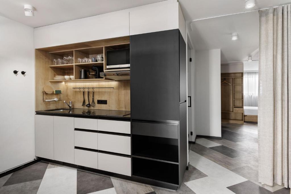 Stay KooooK Munich City - NEW OPENING - Resim 31