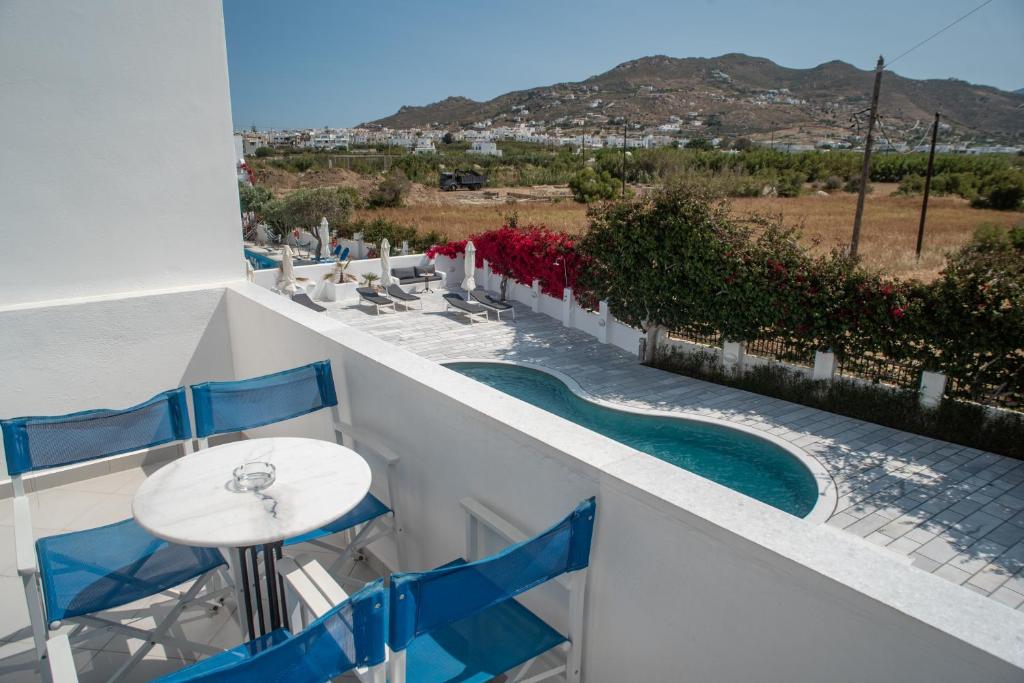 Ikaros Studios & Apartments - 8