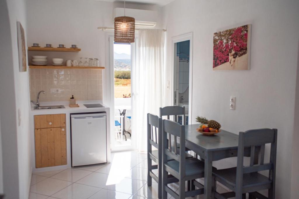 Ikaros Studios & Apartments - 1