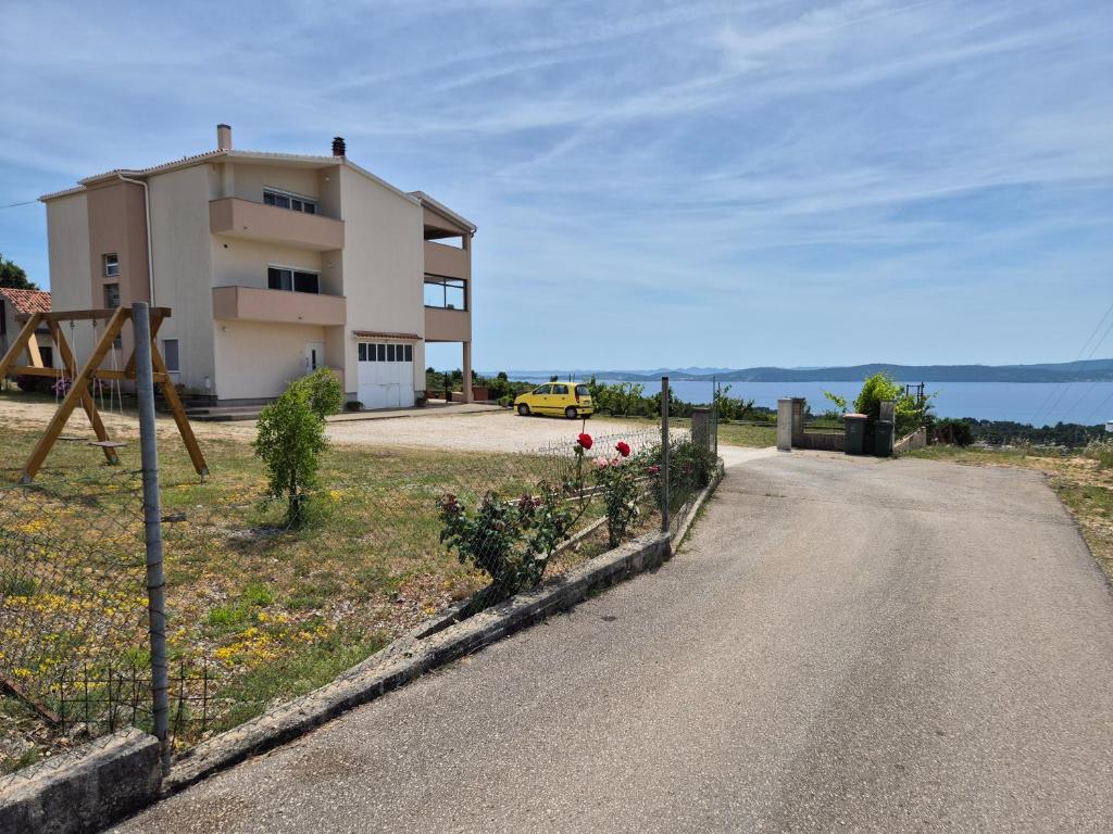 Apartment Sunset - 3