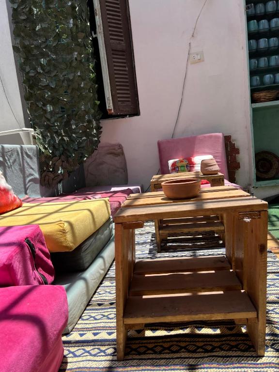 Posezení v ubytování Rhala Hostel Egypt