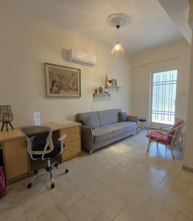 Leonidas Private Apartment in Sparta - 11