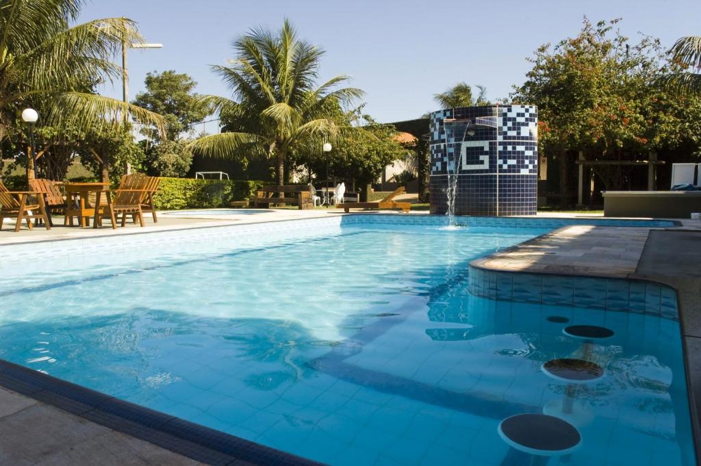 Bazén v ubytování Hotel GAPH Maringa - Economico Mini Resort nebo v jeho okolí