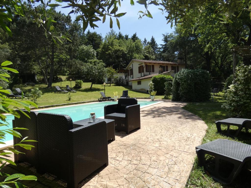 Zahrada ubytování SCAPPO IN UMBRIA, La Casa nel bosco