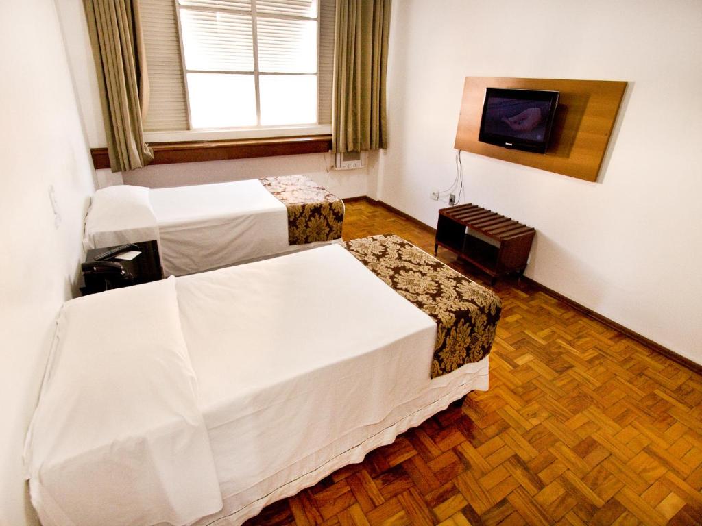  Turrance White Hotel
