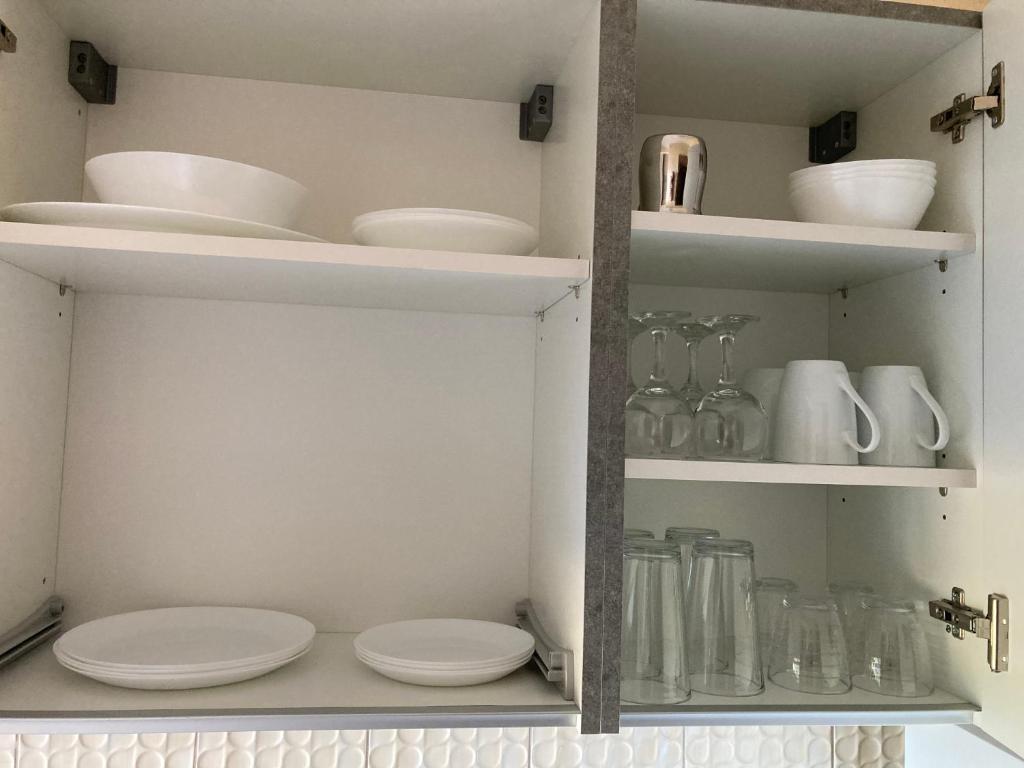 Kuchyň nebo kuchyňský kout v ubytování Thealos Rooms