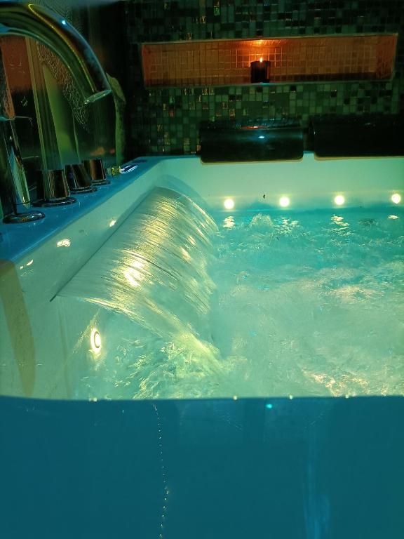 Photo de la galerie de l'établissement Les cités romances Le Cléopâtre, à Carcassonne