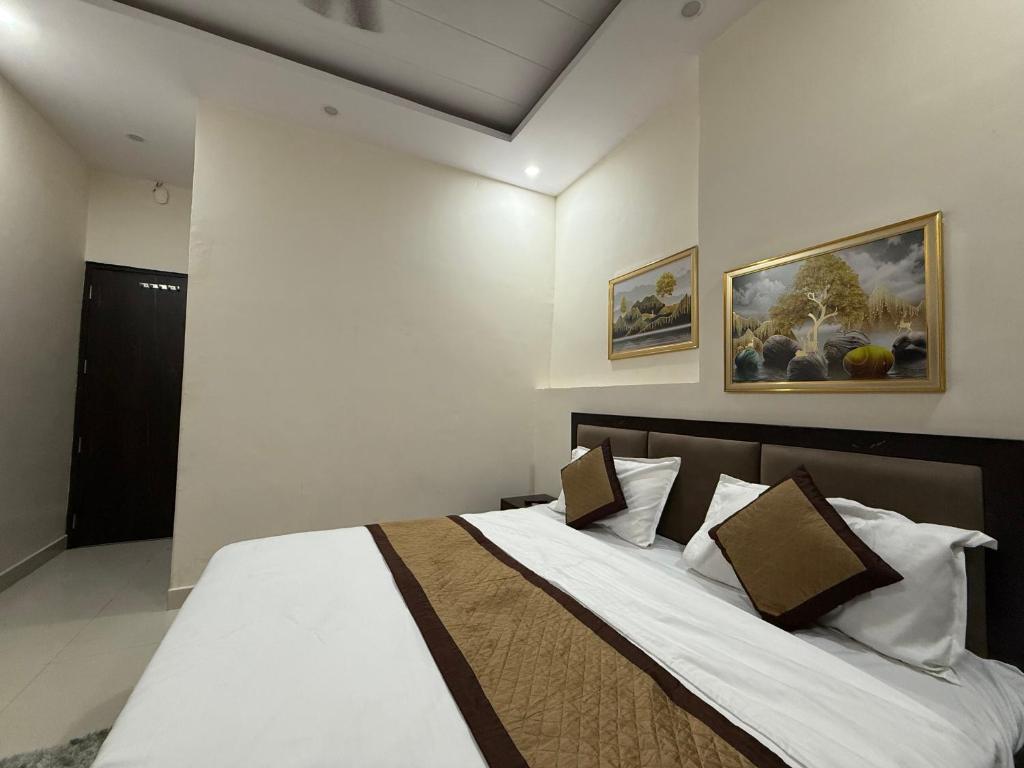 Postel nebo postele na pokoji v ubytování Hotel Pear