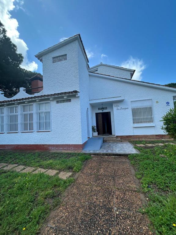 Gallery image of Chalet en parcela privada in Huelva