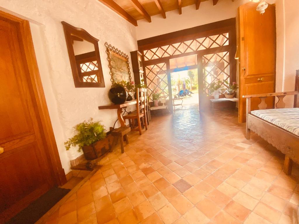 Kép Rural Charm villa and Outdoor Adventure Agritourism Apartment with Private Mountain Path approximately 5 minutes walking from the beach Ideal for relaxation szállásáról Port de Pollençában a galériában