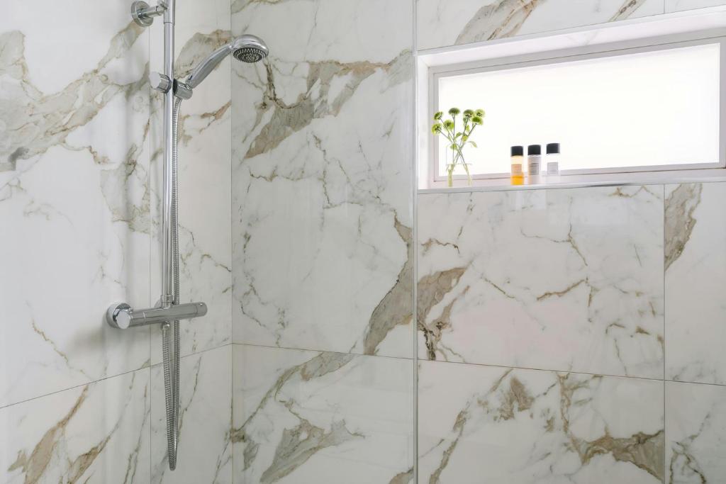 Kensington Gardens Hotel, Sonder by Marriott Bonvoy - Resim 24