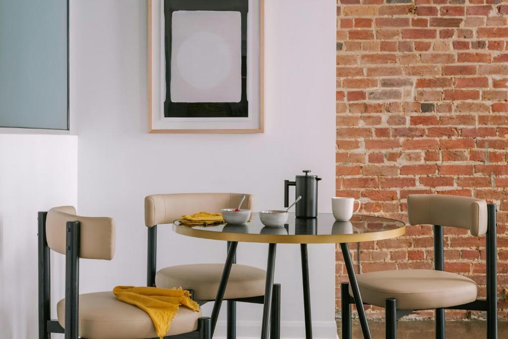 Sonder by Marriott Bonvoy Penny Lane Apartments Old Montreal - Resim 32