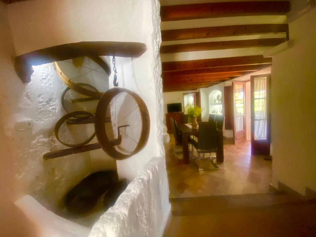Kép Rural Charm villa and Outdoor Adventure Agritourism Apartment with Private Mountain Path approximately 5 minutes walking from the beach Ideal for relaxation szállásáról Port de Pollençában a galériában