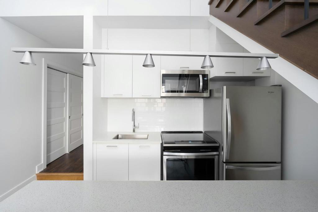 Sonder by Marriott Bonvoy Gare Saint Denis Apartments Downtown - Resim 23