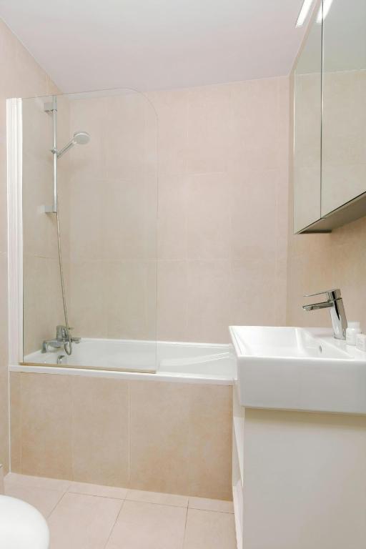 Le Frochot Hotel Pigalle, Sonder by Marriott Bonvoy - Resim 45