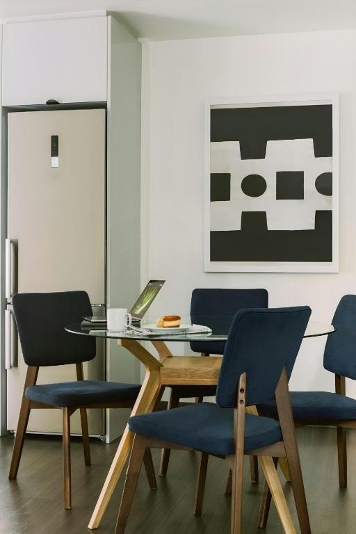 Sonder by Marriott Bonvoy Revival Apartments English Bay - Resim 11