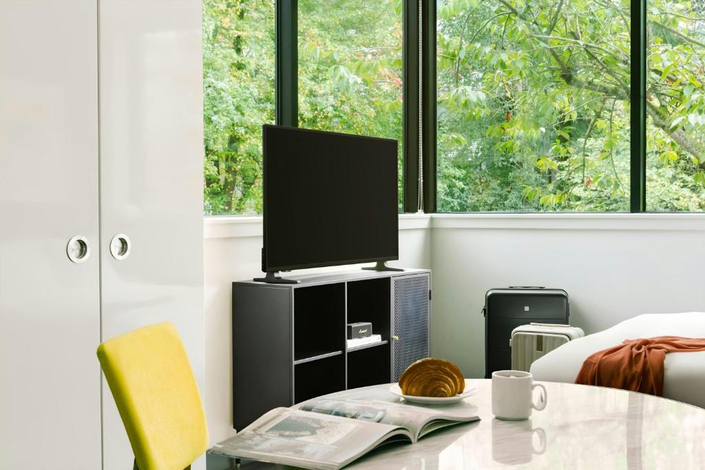 Sonder by Marriott Bonvoy Revival Apartments English Bay - Resim 27