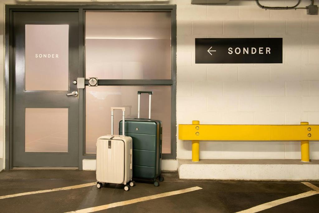 Sonder by Marriott Bonvoy Revival Apartments English Bay - Resim 44