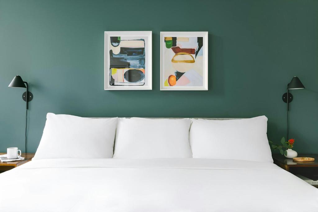 Sonder by Marriott Bonvoy Revival Apartments English Bay - Resim 31