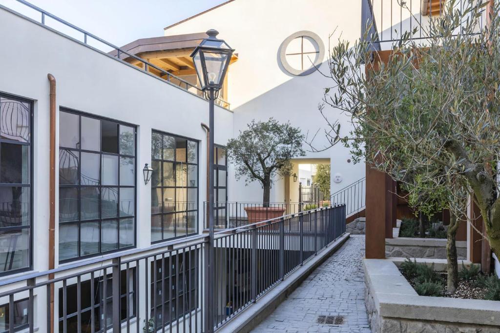 Budova, kde se aparthotel nachází