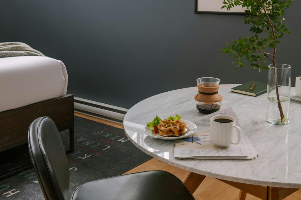 Sonder by Marriott Bonvoy Le Victoria Apartments Old Montreal - Resim 17