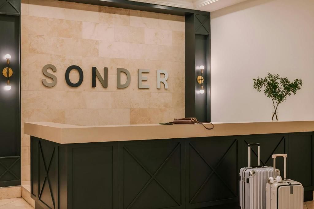 Sonder by Marriott Bonvoy Le Victoria Apartments Old Montreal - Resim 3