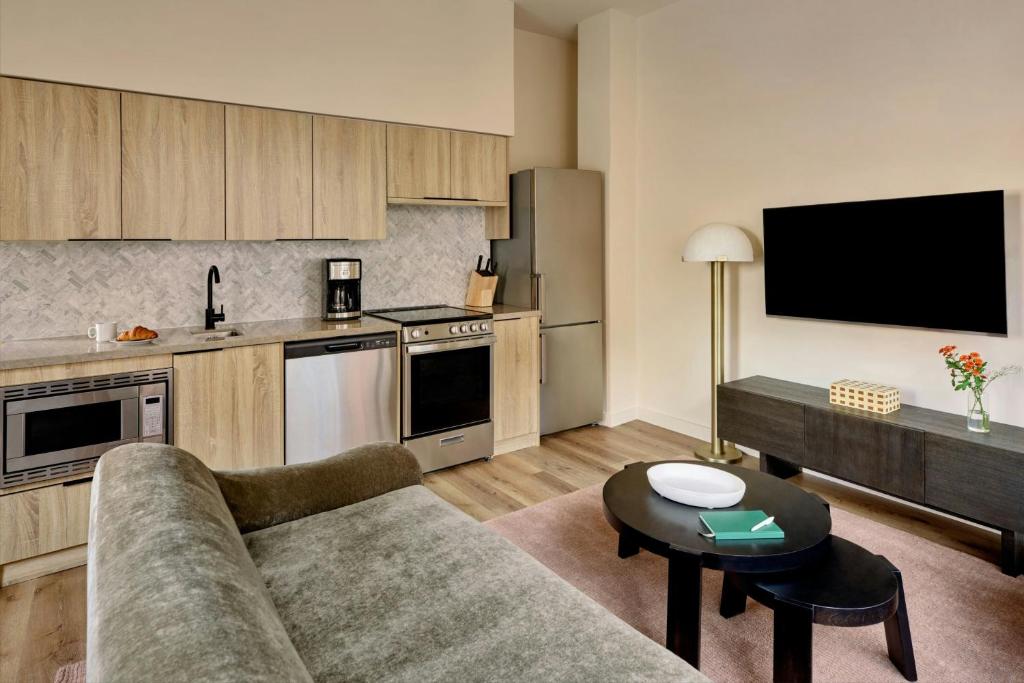 Sonder by Marriott Bonvoy The Nealon - Resim 9