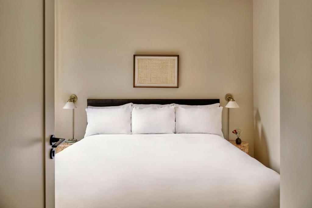 Sonder by Marriott Bonvoy The Nealon - Resim 31