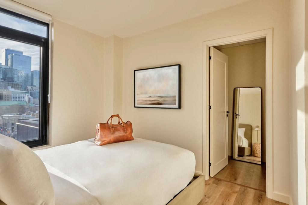 Sonder by Marriott Bonvoy The Nealon - Resim 32