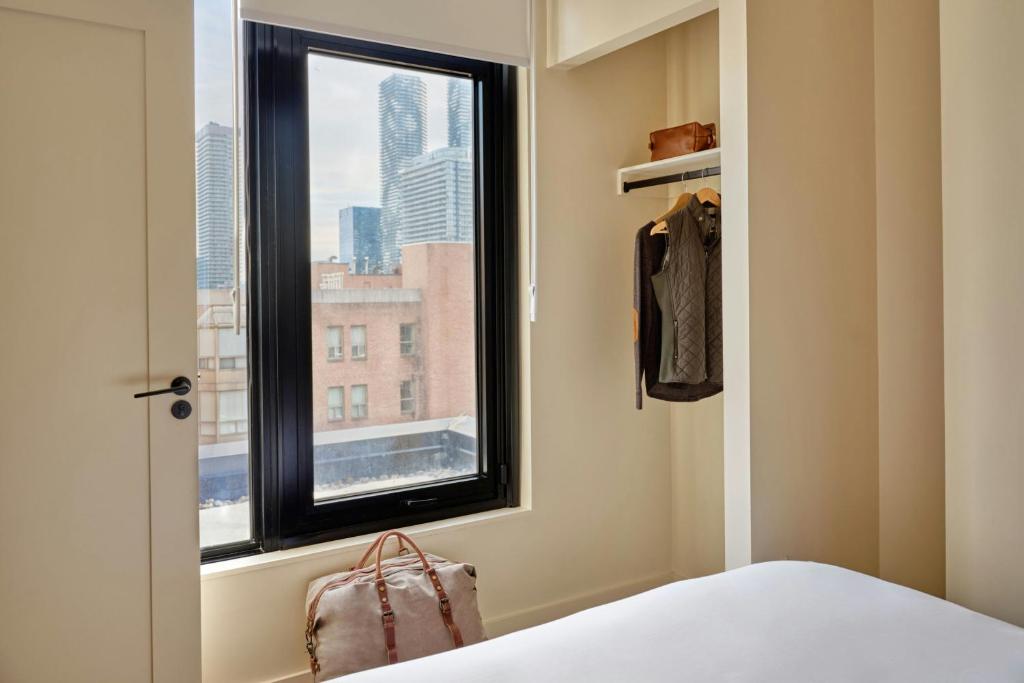 Sonder by Marriott Bonvoy The Nealon - Resim 33