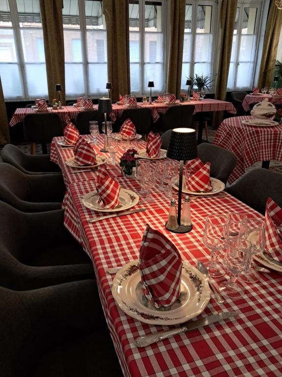Restaurace v ubytování Hotel Le Normandy