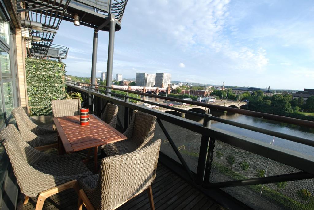 Orchid Penthouse Duplex - Glasgow City Centre